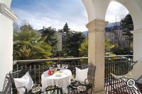 Balkon mit Blick auf den mediterranen Garten