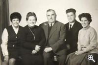I coniugi Rosa e Hans Pircher con i loro tre figli Imma, Johann e Maria